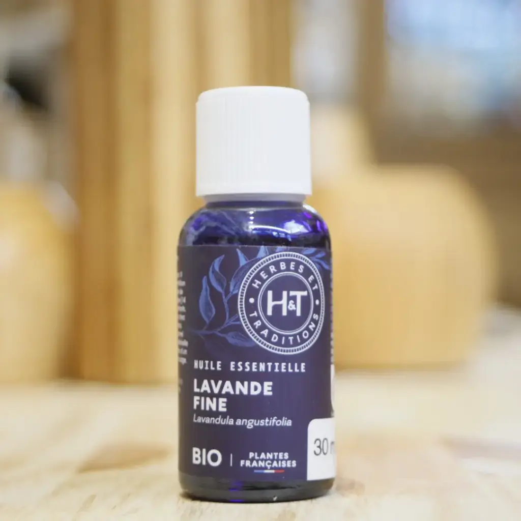 LAVANDE FINE en huile essentielle BIO en 30 ml Herbes et Traditions